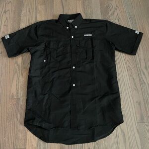 Columbia Black Short Sleeve Men's Shirt
